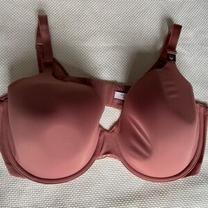 ✨ Victoria Secret T-shirt Bra Lightly Lined Full Coverage 40DD